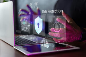 Sécurité des données et détection des fraudes : Comment l'IA peut aider les entreprises à détecter les schémas de fraude et à protéger leurs données sensibles en surveillant en temps réel les activités suspectes :